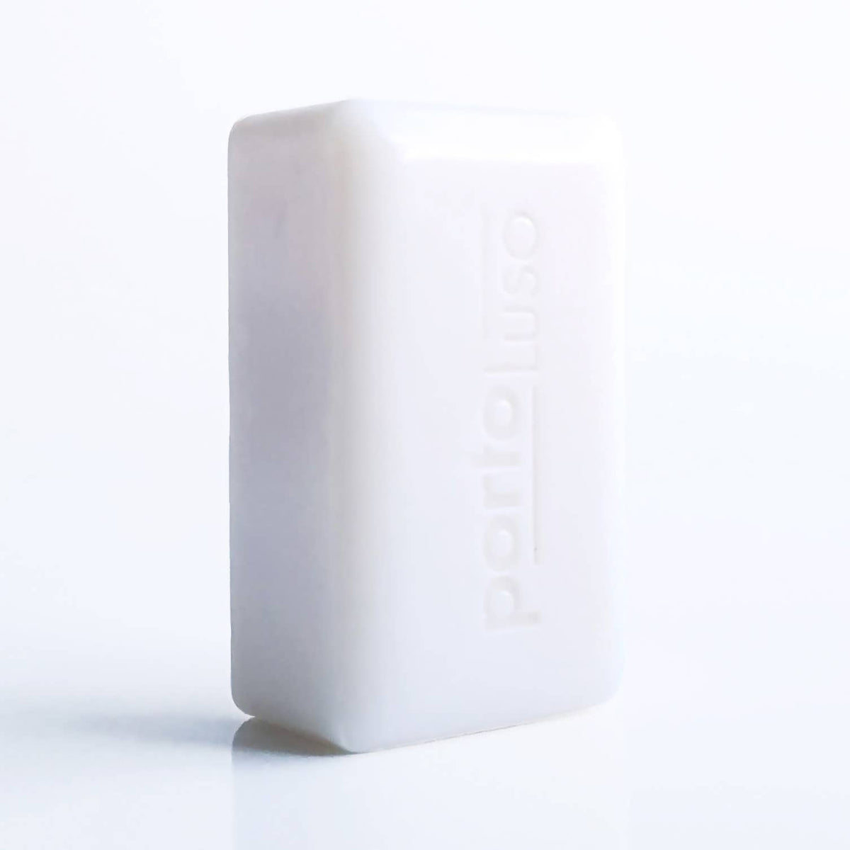 PORTO LUSO SOAP BAR BOX 03 Andorinhas SOAP BARS. Citrus Verbena scent, delicate lather and relaxing aroma, rich in 100% pure vegetable olive oil, for a unique softness. Not tested on animals