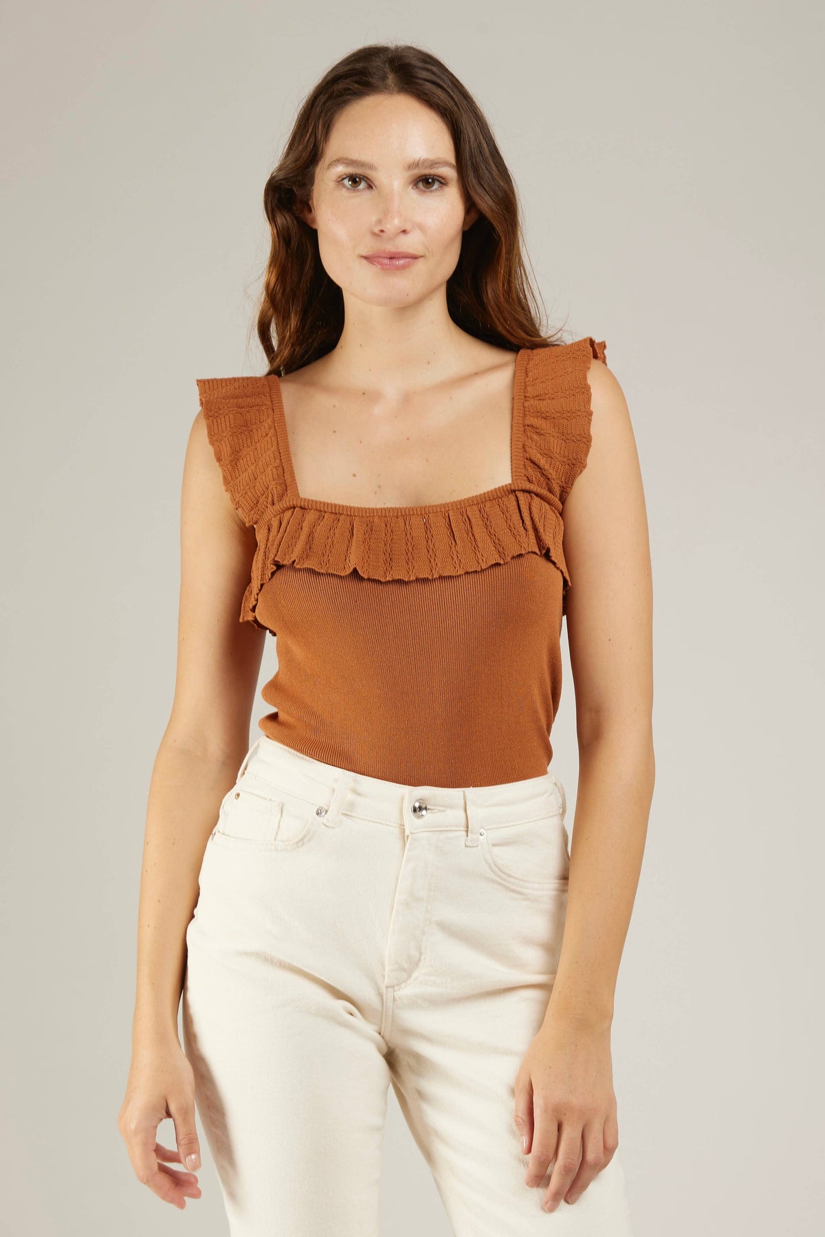 TOP BABADOS - CAMEL Chandail en maille de dentelle et volants