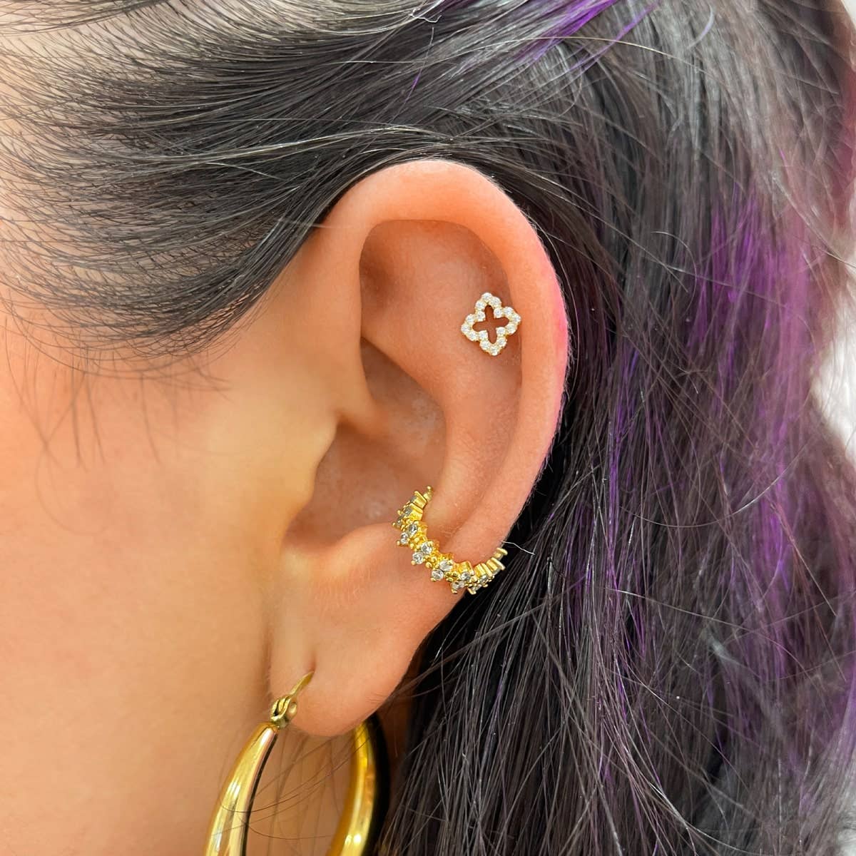 PIERCING OREILLE Trèfle en titane : Plaqué or 18K - 8 mm Fabriqué en Allemagne